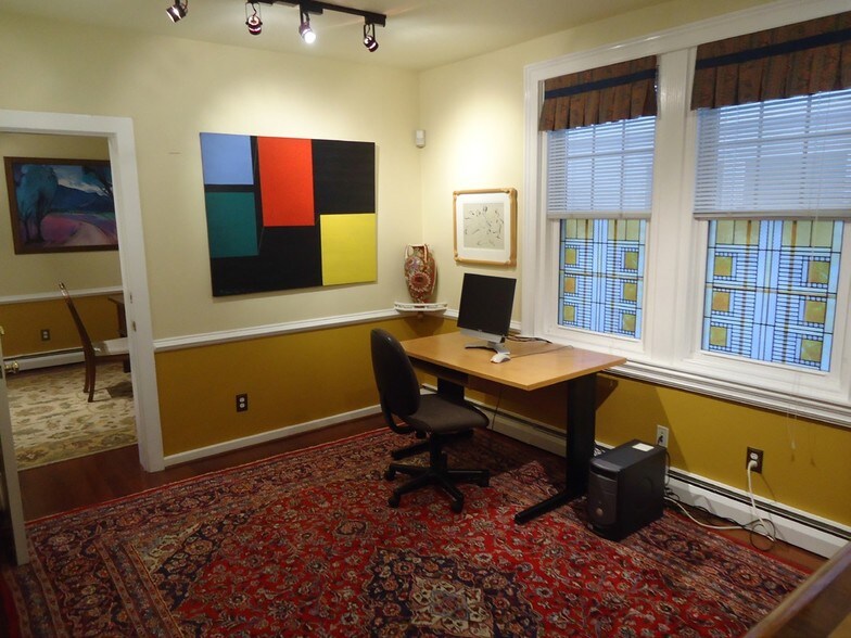 More Photos Of 936 County Line Rd, Bryn Mawr Office For Lease