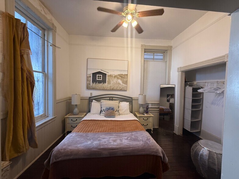 More Photos Of 609 Tattnall St, Savannah Multifamily For Sale