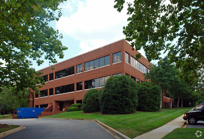 More Photos Of 1041 E Butler Rd, Greenville Office For Lease