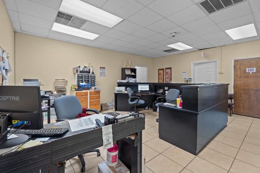 More Photos Of 2902 Central Heights Rd, Goldsboro Medical For Sale
