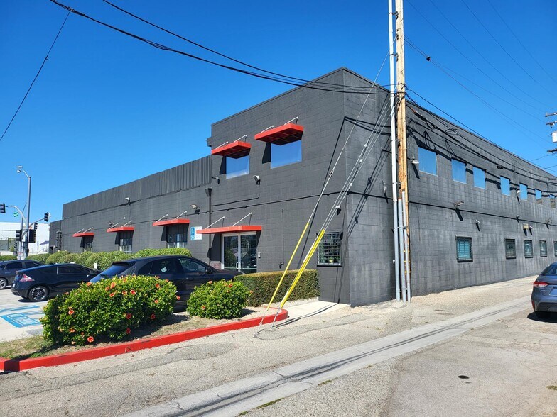More Photos Of 3000 N Hollywood Way, Burbank Office For Lease