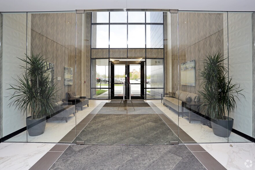 More Photos Of 1075 Jordan Creek Pky, West Des Moines Office For Lease