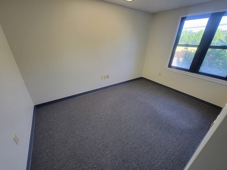 More Photos Of 37 Mill Creek, East Stroudsburg Office For Lease