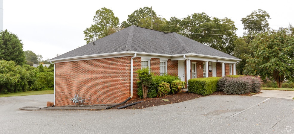Primary Photo Of 128 E Garrison Blvd, Gastonia Medical For Lease