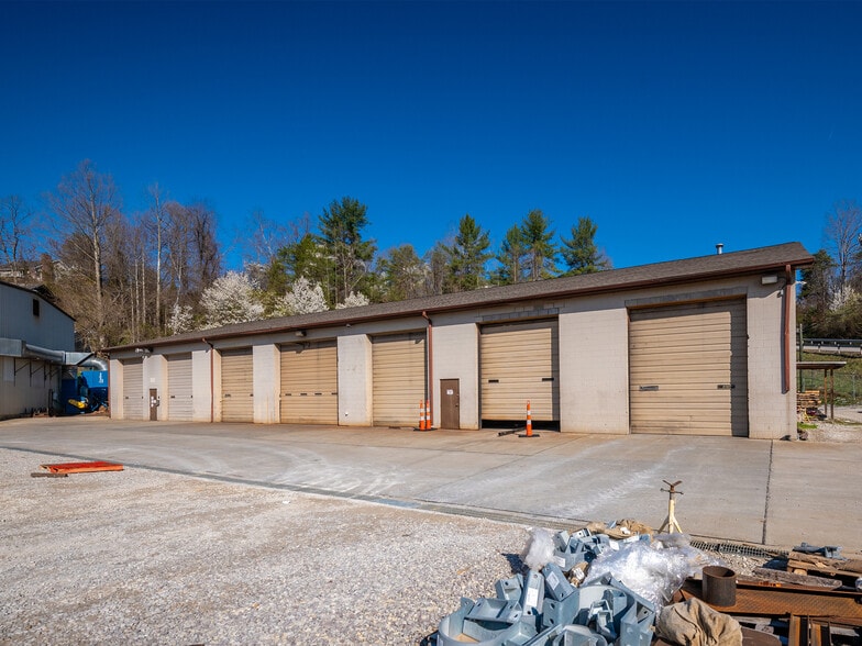 More Photos Of 14535 US Route 60, Milton Manufacturing For Sale