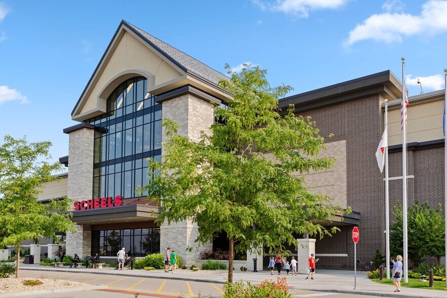 More Photos Of 8251 Flying Cloud Dr, Eden Prairie Unknown For Lease