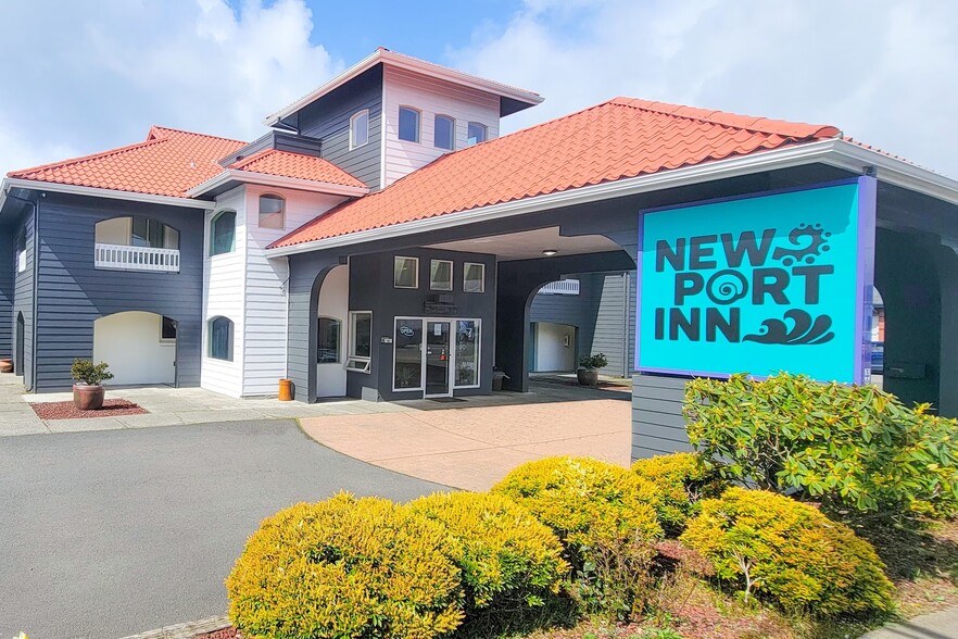 Primary Photo Of 1823 N Coast Hwy, Newport Hotel For Sale