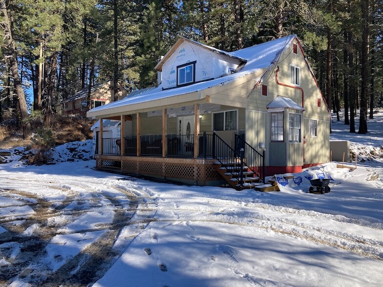 More Photos Of 305 N 3rd St, Mccall Freestanding For Sale