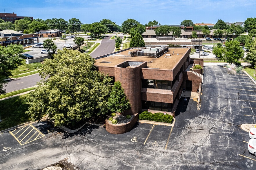 More Photos Of 11775 W 112th St, Overland Park Medical For Lease
