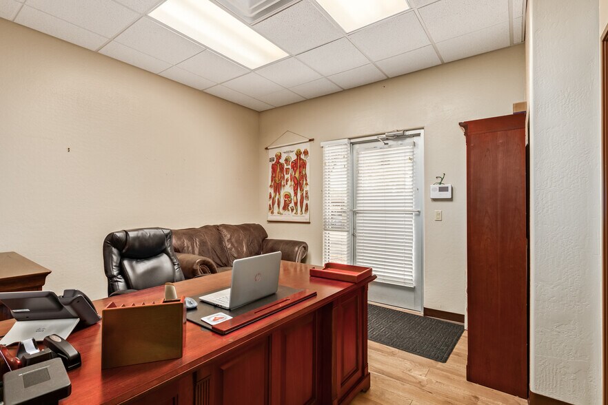 More Photos Of 6840 E Brown Rd, Mesa Medical For Sale