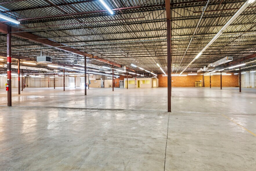 More Photos Of 212 Pendleton St, High Point Warehouse For Lease
