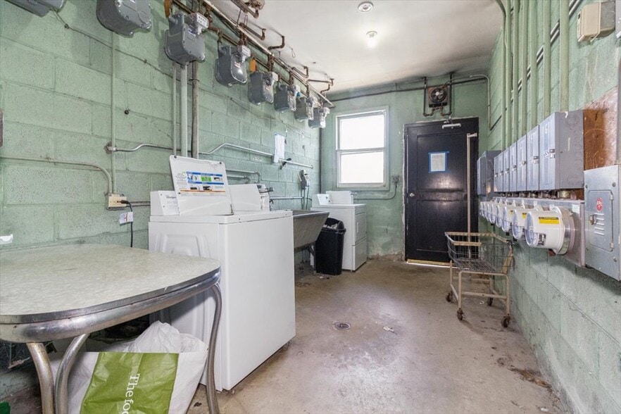 More Photos Of 1211 Homestead Rd, La Grange Park Apartments For Sale