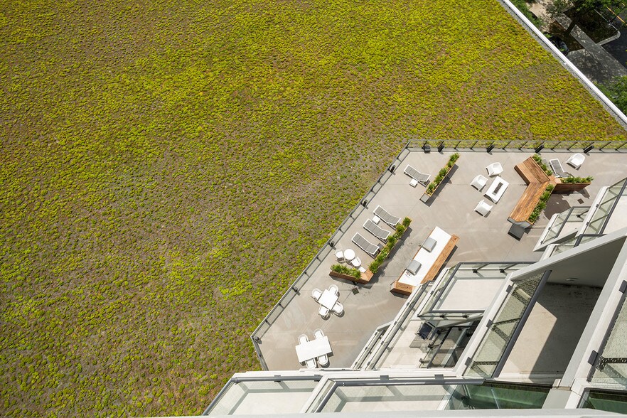 More Photos Of 5113 S Harper Ave, Chicago Coworking Space