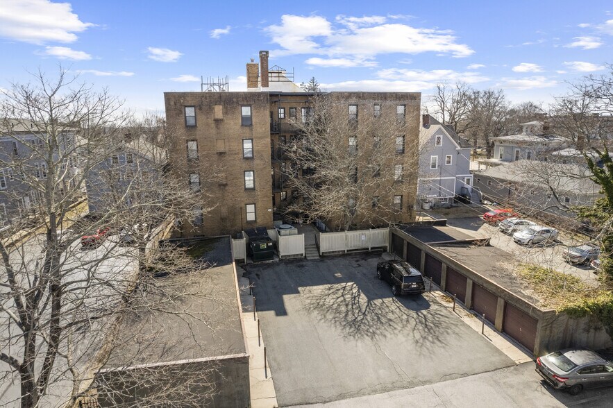 More Photos Of 43 Granite St, New London Apartments For Sale