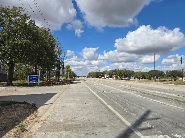 More Photos Of 15518 Highway 36, Needville Service Station For Sale