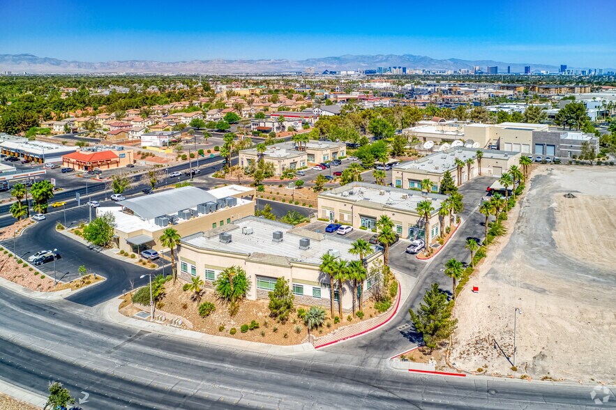 More Photos Of 2012 W Sunset Rd, Henderson Light Manufacturing For Lease