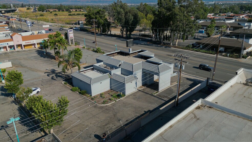 More Photos Of 2200 Highland Ave, San Bernardino Freestanding For Lease