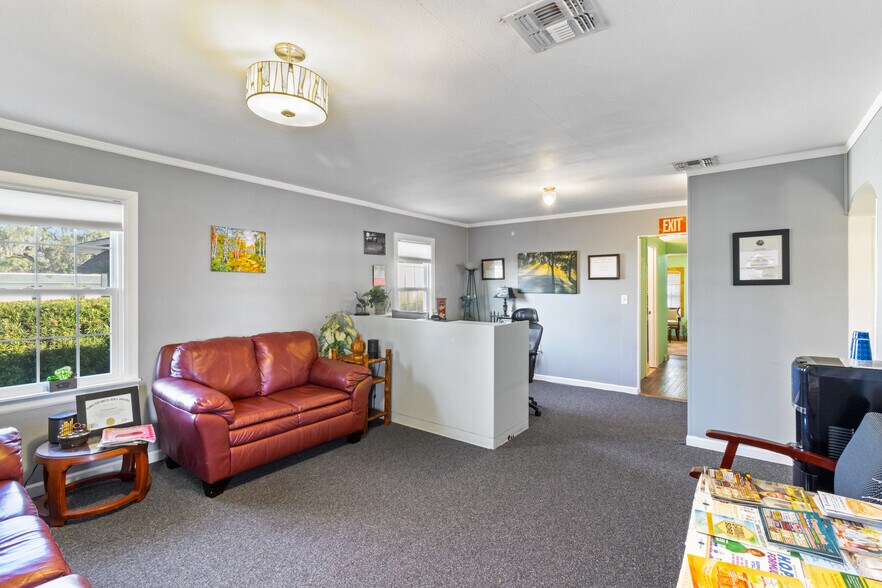 More Photos Of , Winter Haven Office For Sale