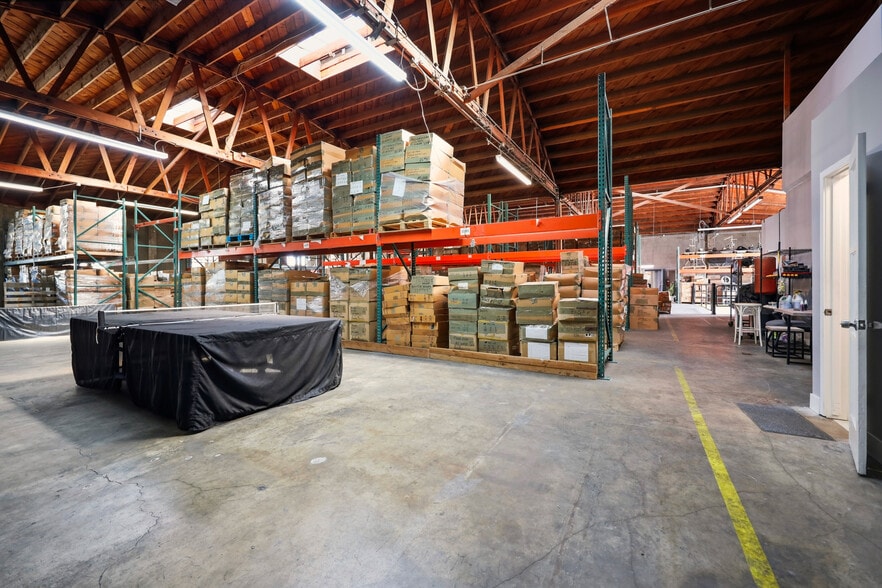 More Photos Of 4807-4827 E 49th St, Vernon Warehouse For Lease