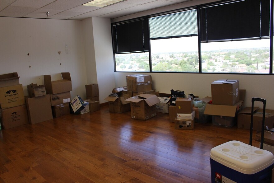 More Photos Of 1004 N Big Spring St, Midland Office For Lease
