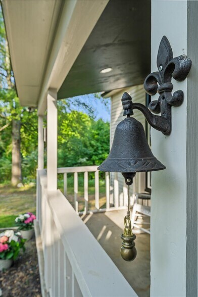 More Photos Of 9142 Railroad Ave, Olive Branch Office Residential For Sale
