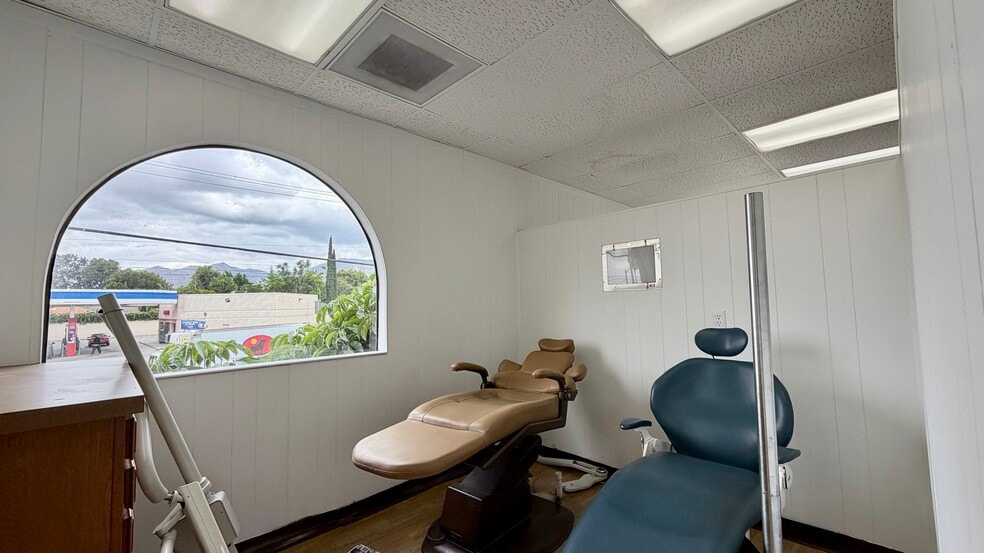 More Photos Of 12610 Glenoaks Blvd, Sylmar Medical For Sale