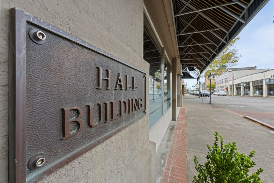 More Photos Of 340 Central Ave, Coos Bay Medical For Sale