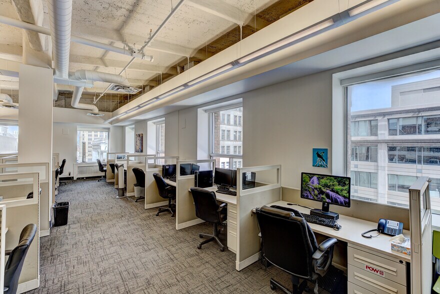 More Photos Of 510 Boul Saint-Laurent, Montréal Loft Creative Space For Sale