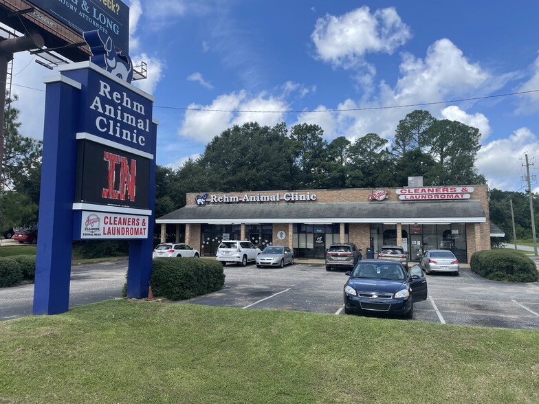 Primary Photo Of 75 Schillinger Rd S, Mobile General Retail For Lease