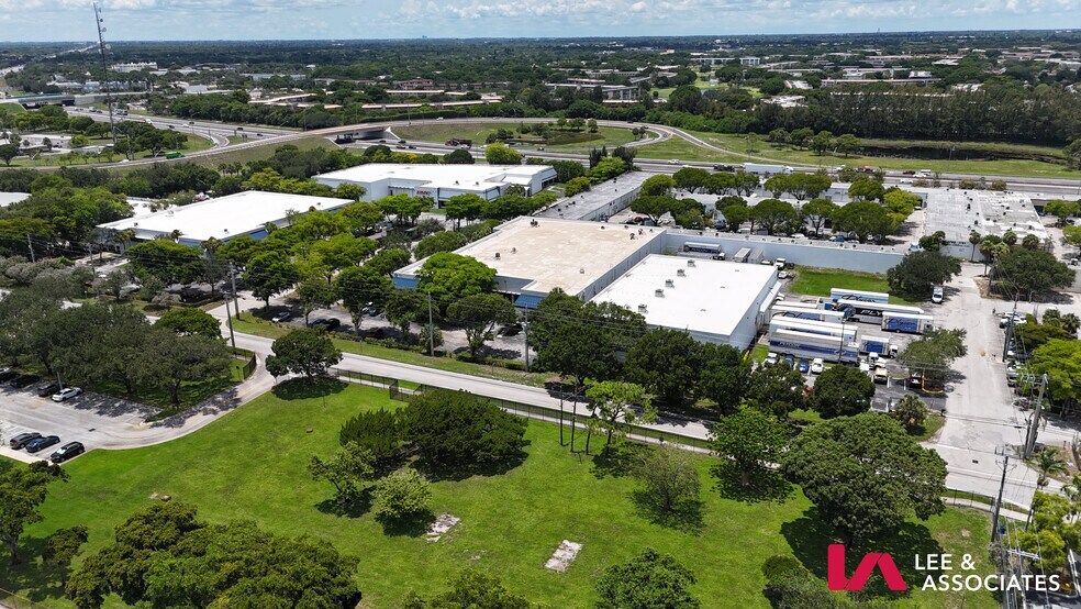 More Photos Of 1721 Blount Rd, Pompano Beach Warehouse For Lease