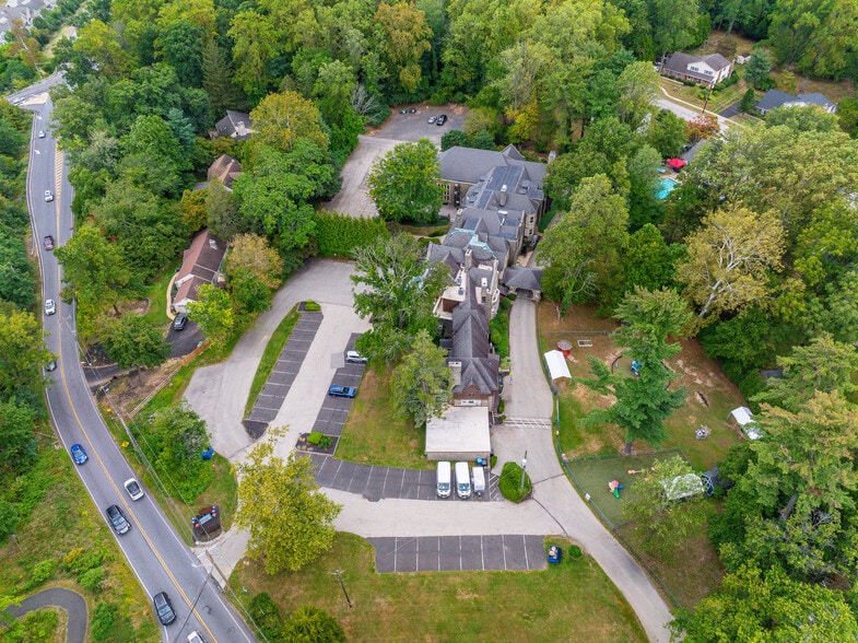 More Photos Of 200 Camp Hill Rd, Fort Washington Specialty For Sale