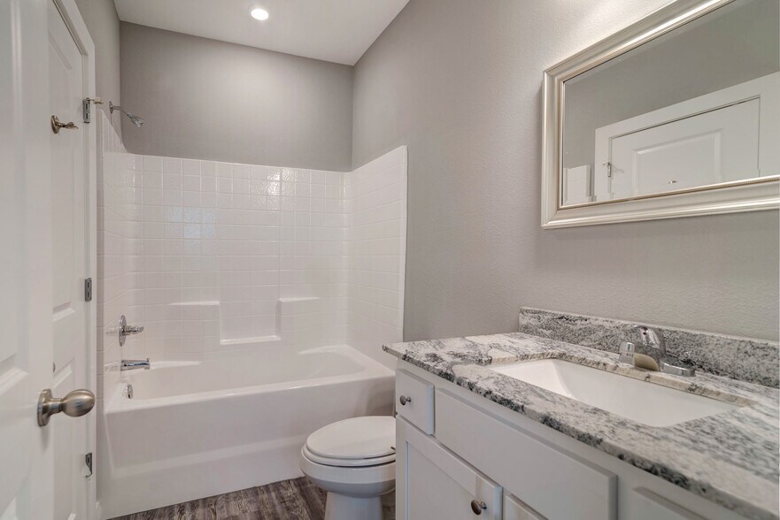 More Photos Of 340 Bowers Blvd, Huntsville Apartments For Sale