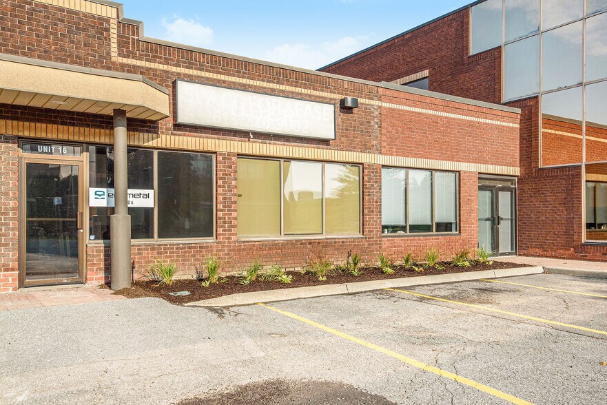 More Photos Of 6 Antares Dr, Ottawa Office For Lease
