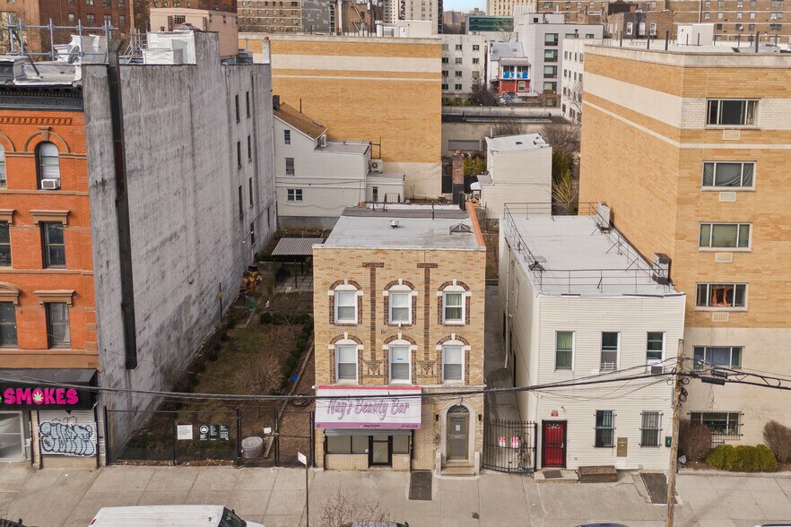 More Photos Of 811 Courtlandt Ave, Bronx Apartments For Sale