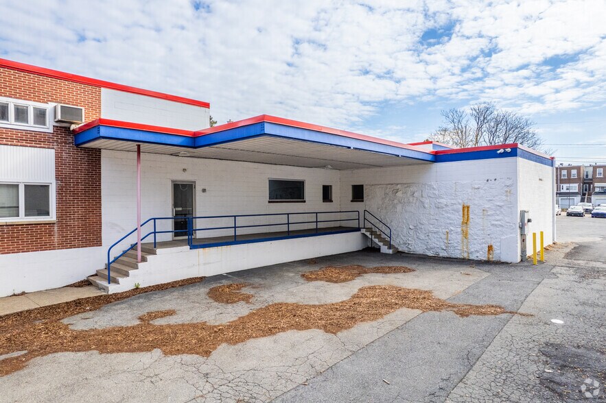 More Photos Of 826 Monocacy St, Bethlehem Showroom For Lease