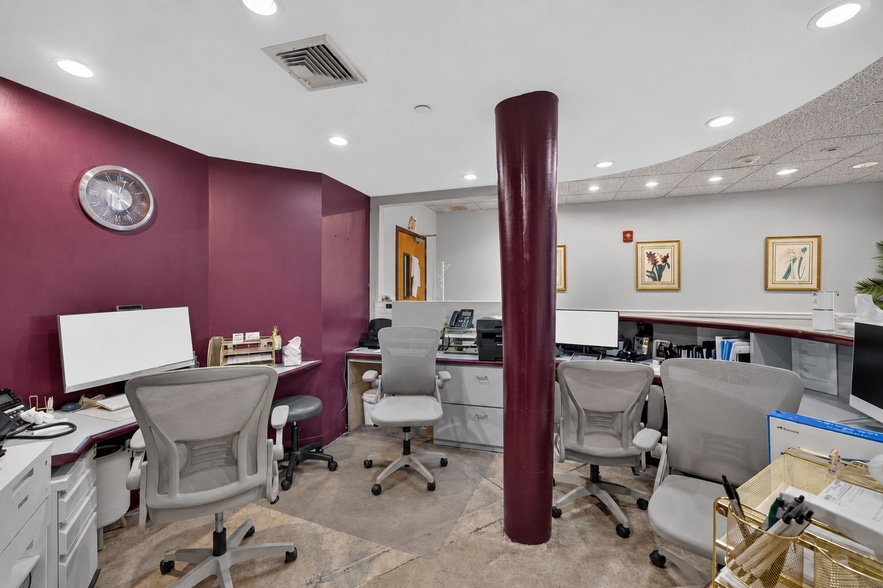 More Photos Of 161 Madison Ave, New York Medical For Sale