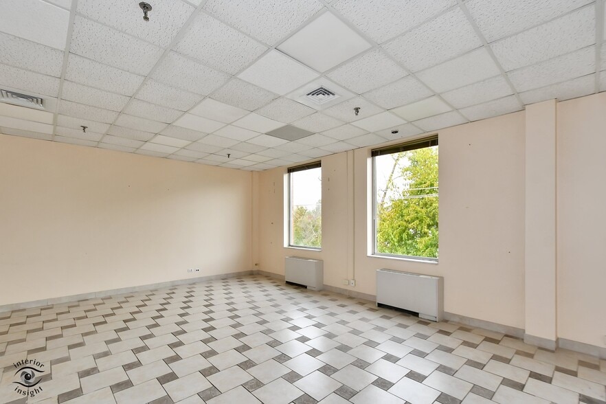 More Photos Of 1820 Ridge Rd, Homewood Office For Sale