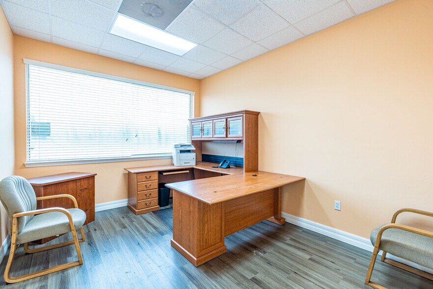 More Photos Of 16070 Tamiami Trl, Punta Gorda Industrial For Sale