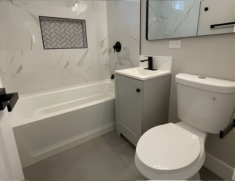 More Photos Of 608 7th St, Imperial Beach Apartments For Sale