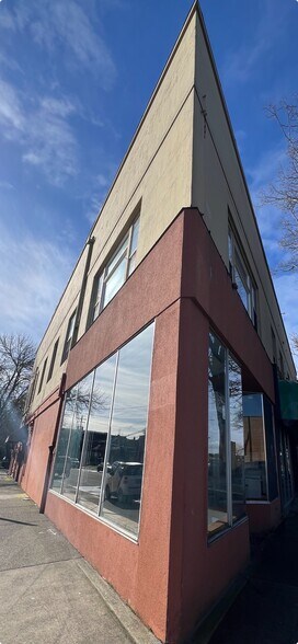 Primary Photo Of 4240-4246 NE Sandy Blvd, Portland Storefront Retail Office For Lease
