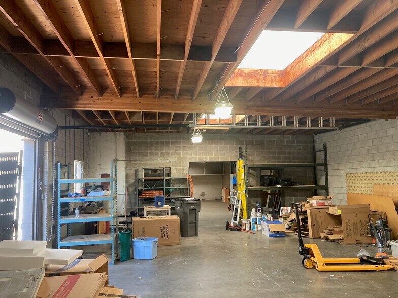 More Photos Of 615-619 San Pablo Ave, Albany Freestanding For Lease