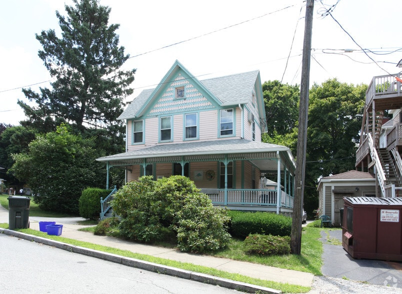 More Photos Of 54 Fremont St, New London Office Residential For Sale