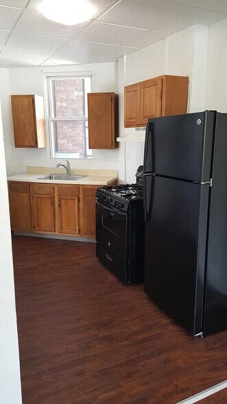More Photos Of 400 Russellwood Ave, McKees Rocks Apartments For Sale