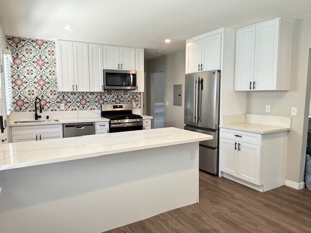 More Photos Of 183 N Waverly St, Orange Apartments For Sale