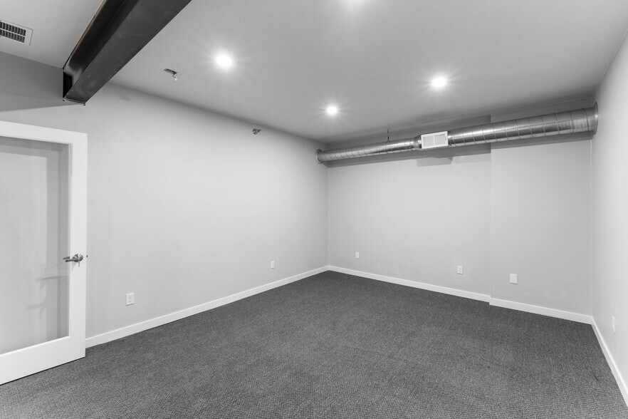 More Photos Of 333-339 Main St, Mead Storefront For Sale
