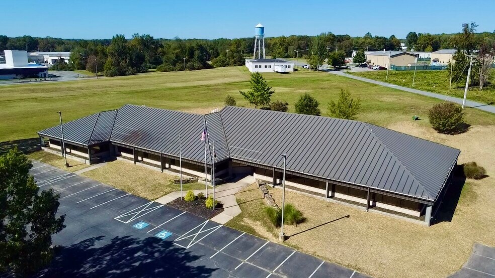 More Photos Of 505 Blue Ball Rd, Elkton Office For Lease