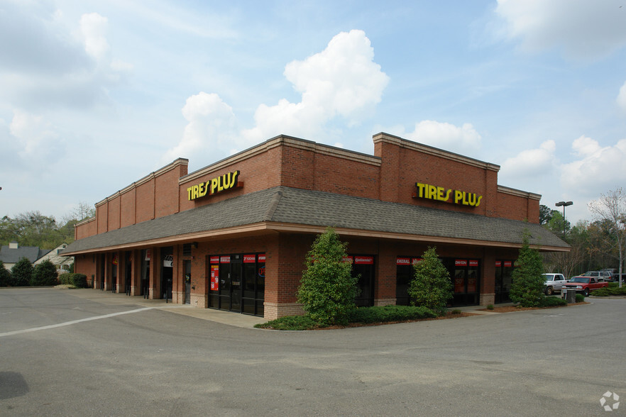 Primary Photo Of 100 Juniper St, Canton Auto Repair For Sale