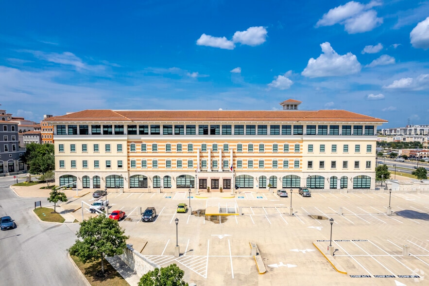 More Photos Of 17802 Interstate 10 W, San Antonio Office For Lease