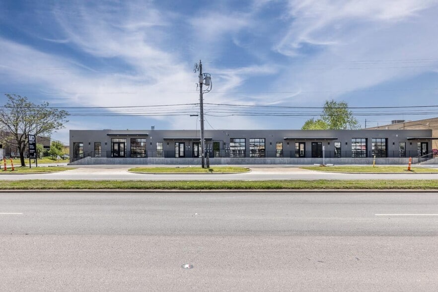 More Photos Of 119-127 Manufacturing St, Dallas Unknown For Lease