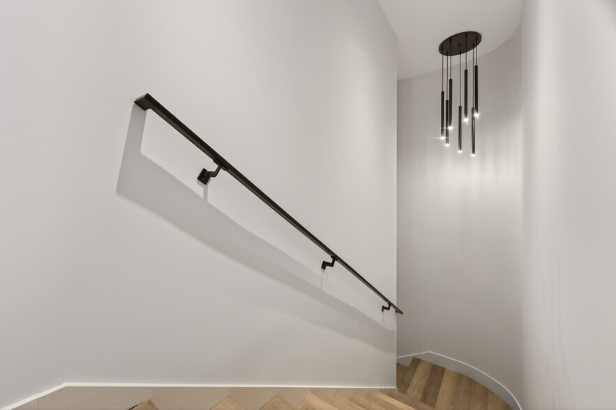 More Photos Of 585 Riverside Drive, Napa Multifamily For Sale